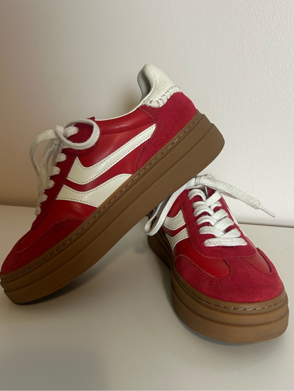 Steve Madden Dodge Red Platform Sneakers Gum Sole Lace Up Size 7